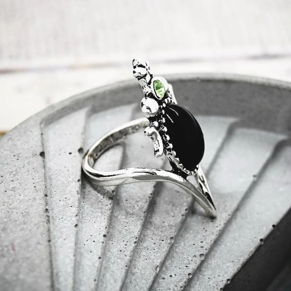 Faux Onyx Gypsy Statement Ring - Picture 3 of 5